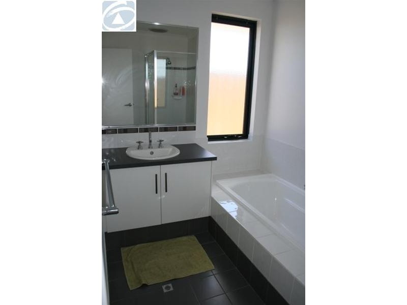 6 Antonia Way, Webberton WA 6530