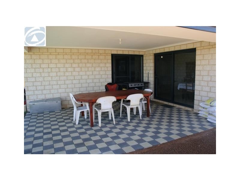 6 Antonia Way, Webberton WA 6530