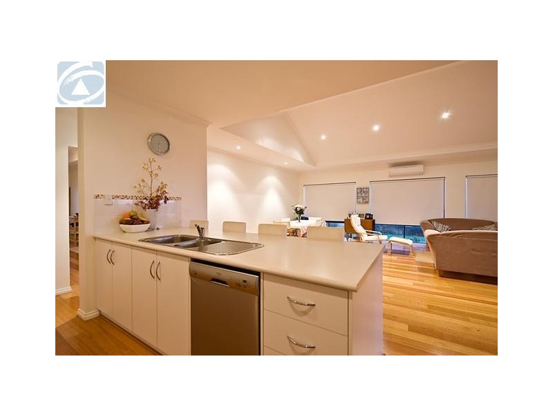 15 Reef Boulevard, Drummond Cove WA 6532