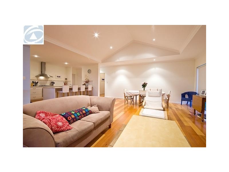 15 Reef Boulevard, Drummond Cove WA 6532