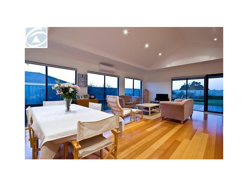 15 Reef Boulevard, Drummond Cove WA 6532