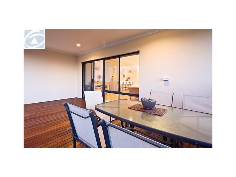 15 Reef Boulevard, Drummond Cove WA 6532