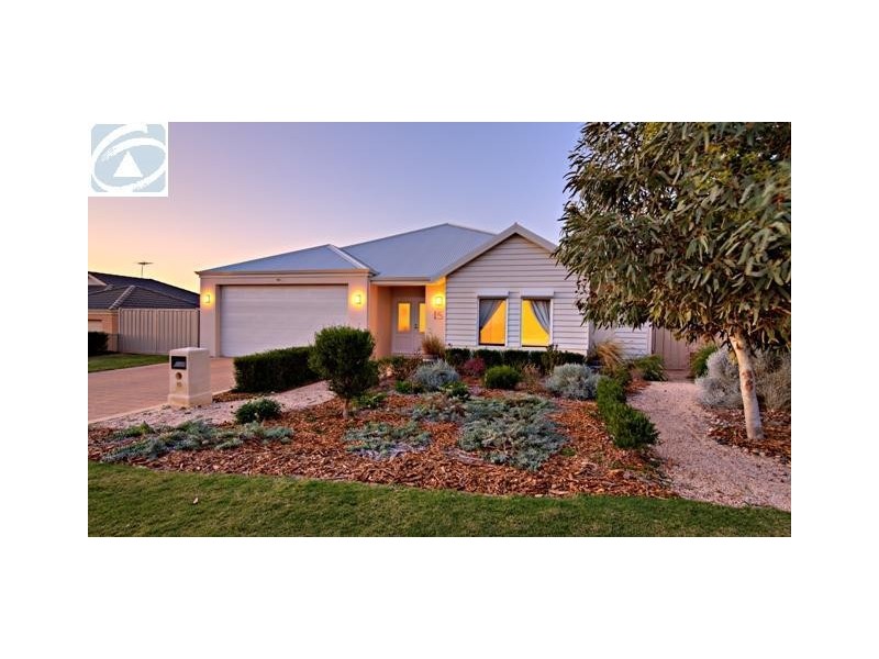 15 Reef Boulevard, Drummond Cove WA 6532