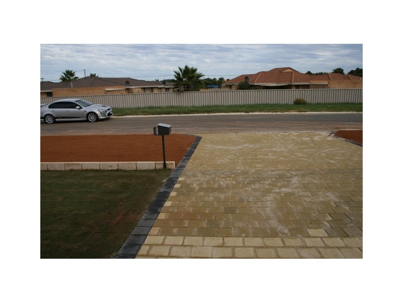 5 Rosa Park Boulevard, Webberton WA 6530