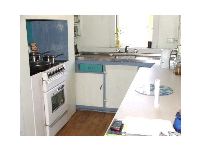 225A Fifth Street, Wonthella WA 6530