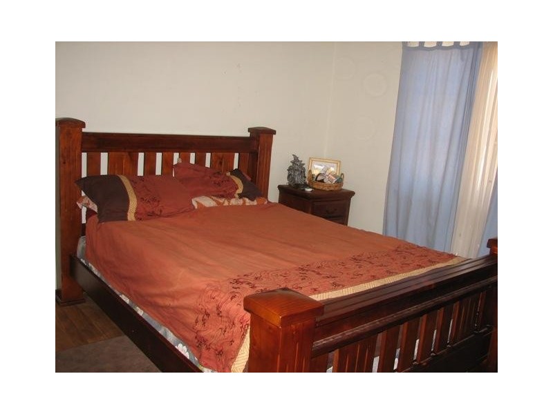 225A Fifth Street, Wonthella WA 6530