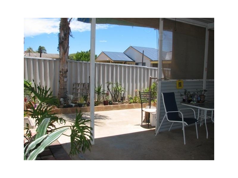 225A Fifth Street, Wonthella WA 6530