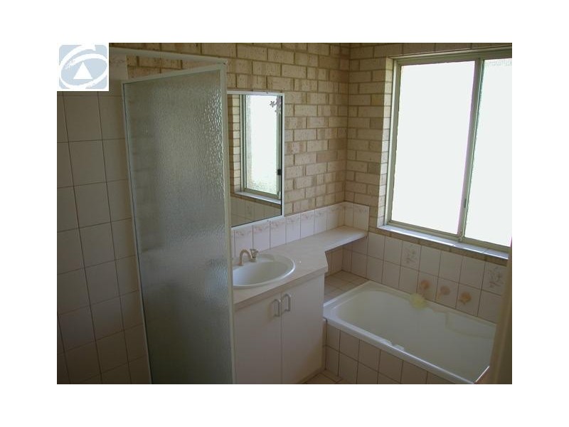 32 Tappak Road, Waggrakine WA 6530