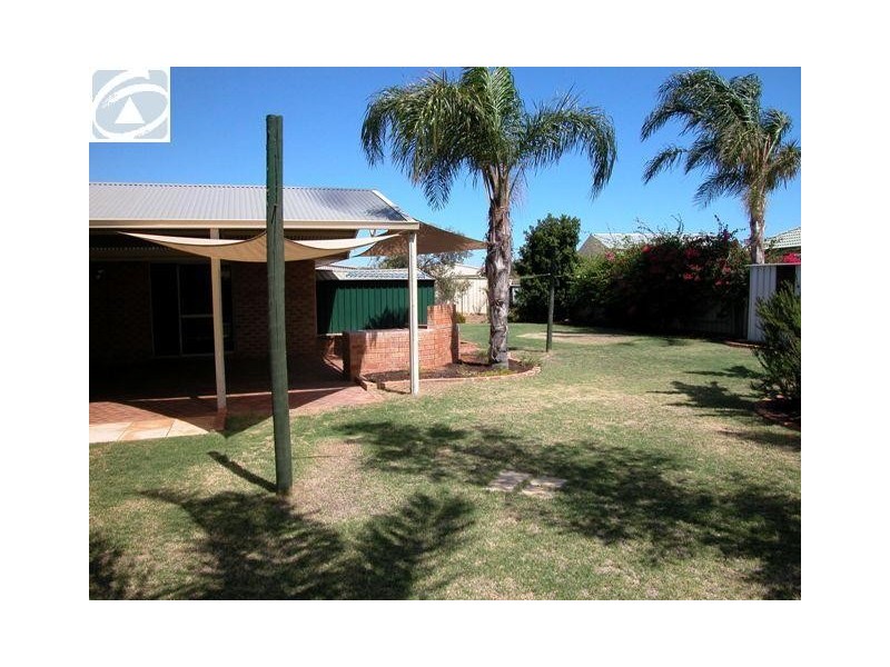 32 Tappak Road, Waggrakine WA 6530