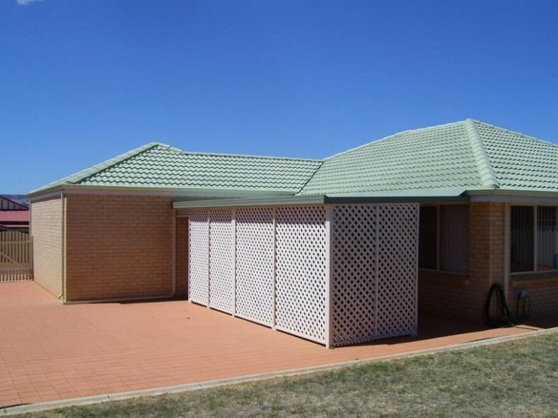 13 Hillview Drive, Drummond Cove WA 6532