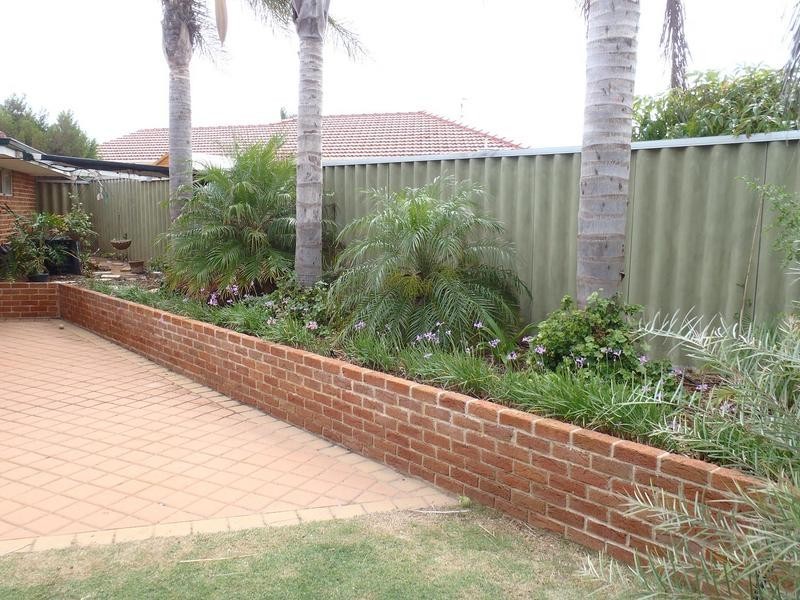 19 Allender Place, Wandina WA 6530