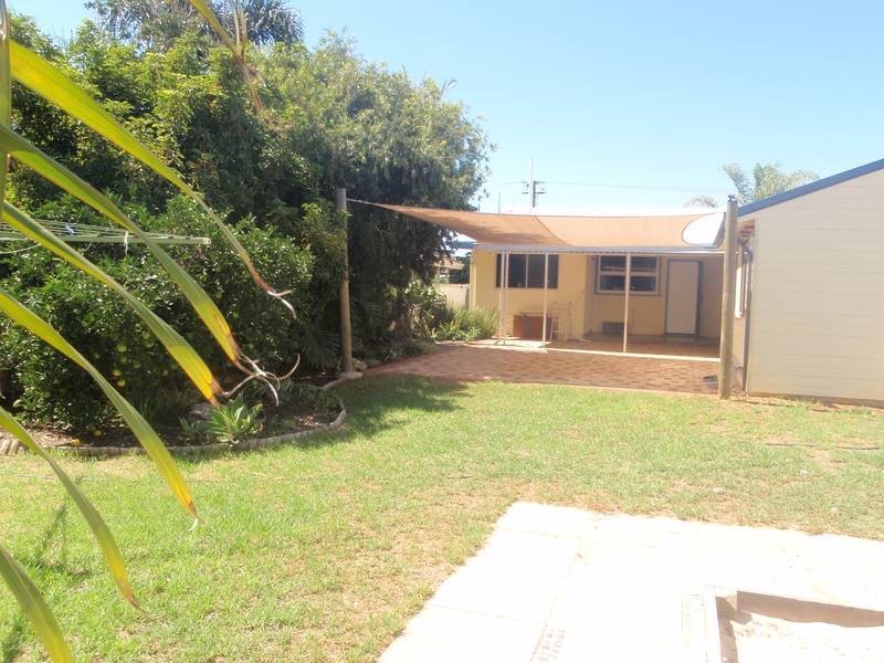 97 Railway Street, Bluff Point WA 6530