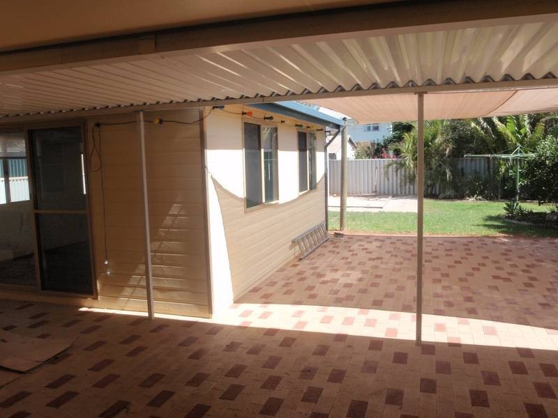 97 Railway Street, Bluff Point WA 6530