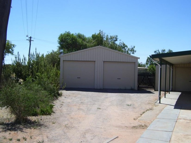 2 Woodman Street, Utakarra WA 6530