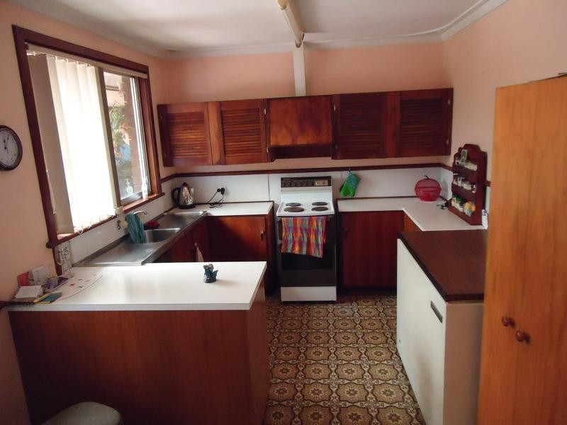 13 Woodman Street, Utakarra WA 6530