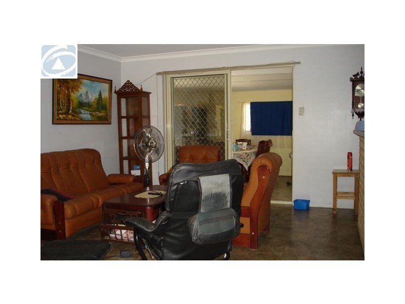 262B First Street, Wonthella WA 6530