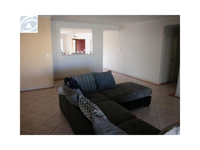 17 McGauran Lane, Beachlands WA 6530