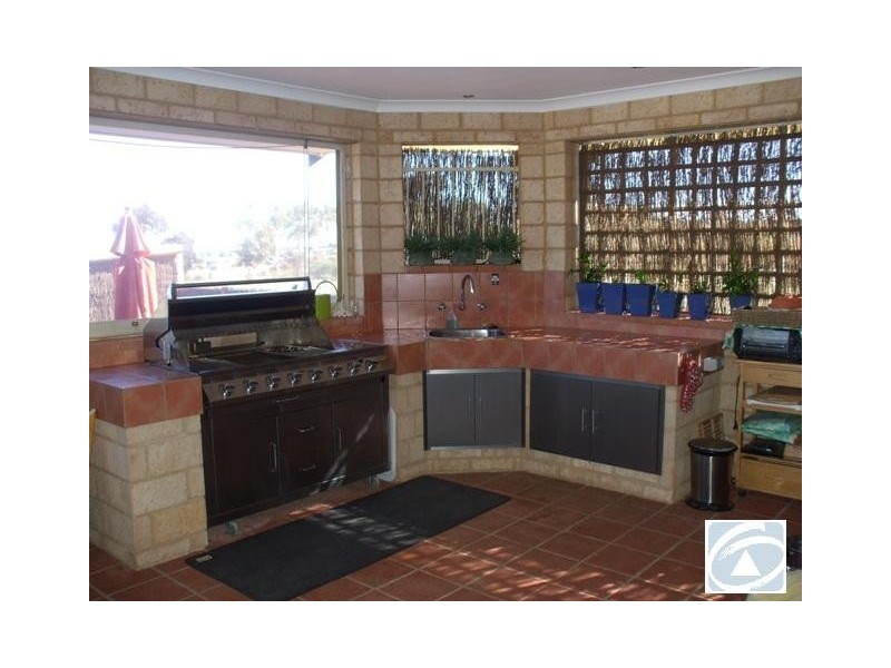 103 Calder Place, Waggrakine WA 6530