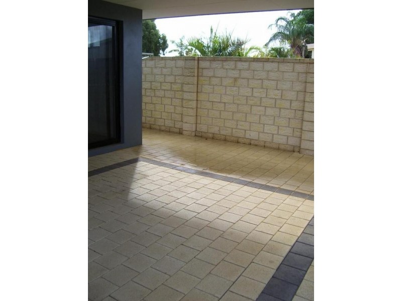 5/460 Chapman Road, Bluff Point WA 6530