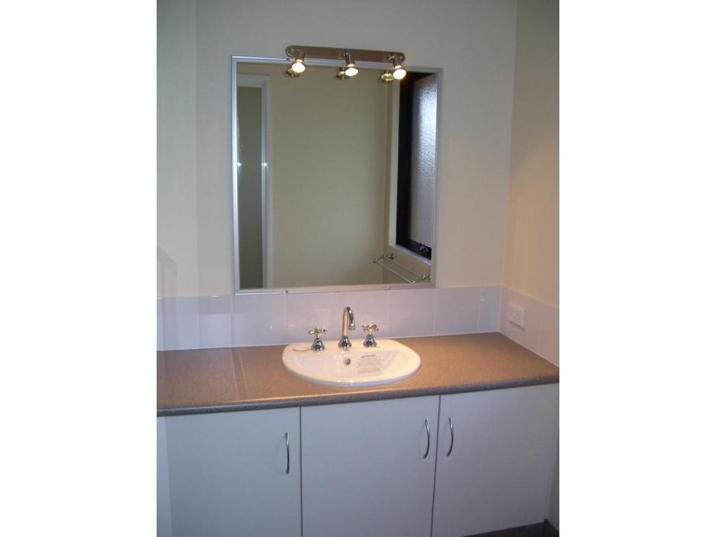 1 Starboard Way, Drummond Cove WA 6532