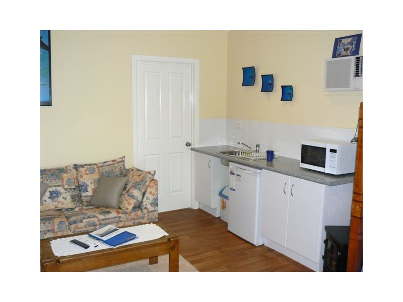 8 Quayside Vista, Drummond Cove WA 6532