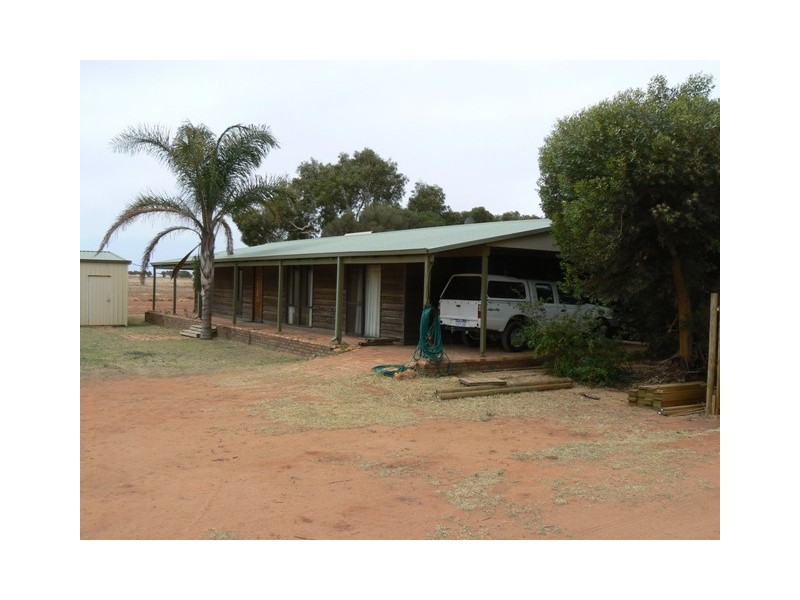 371 Edward Road, Meru WA 6530