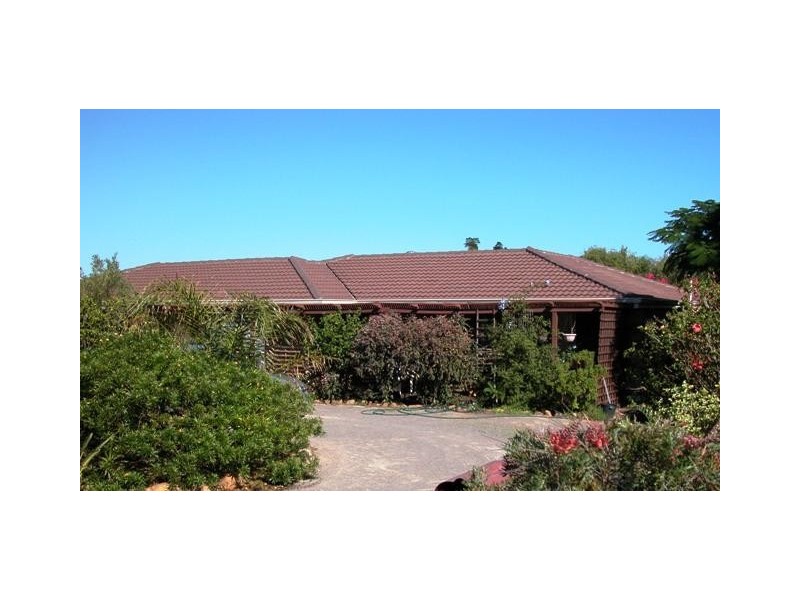 5 Alexander Drive, Glenfield WA 6532