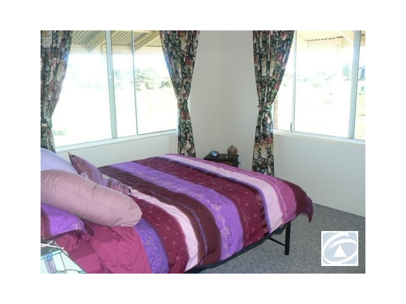 3 Smart Drive, Deepdale WA 6532