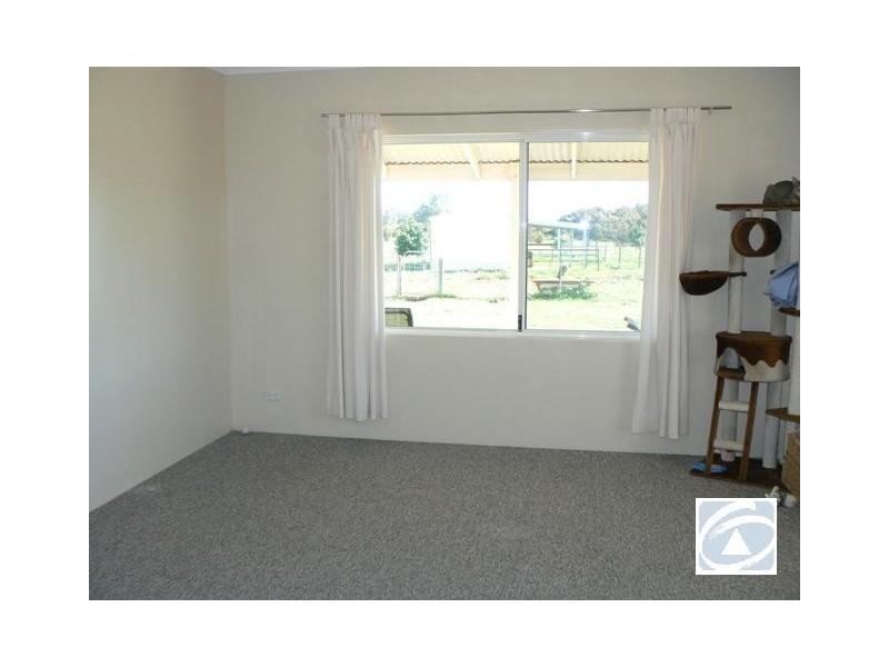 3 Smart Drive, Deepdale WA 6532