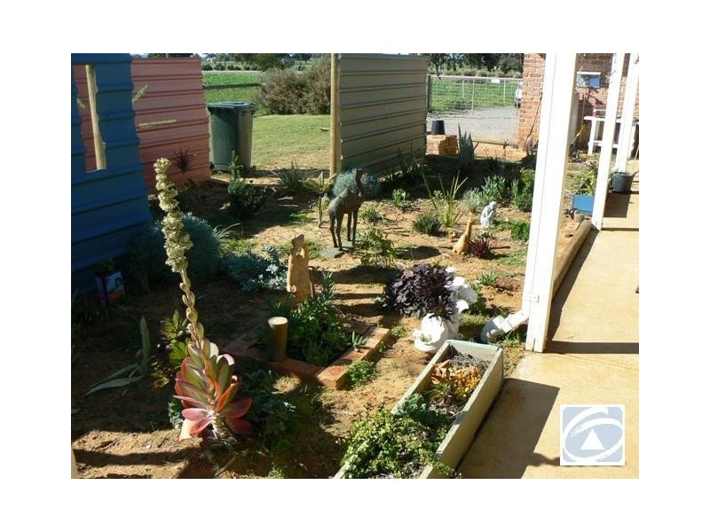 3 Smart Drive, Deepdale WA 6532