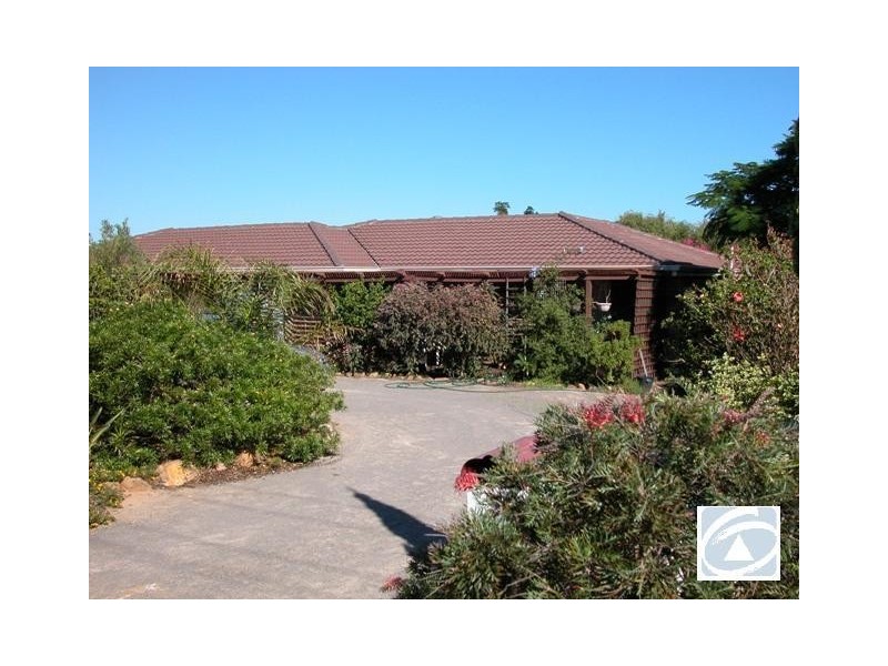 5 Alexander Drive, Glenfield WA 6532