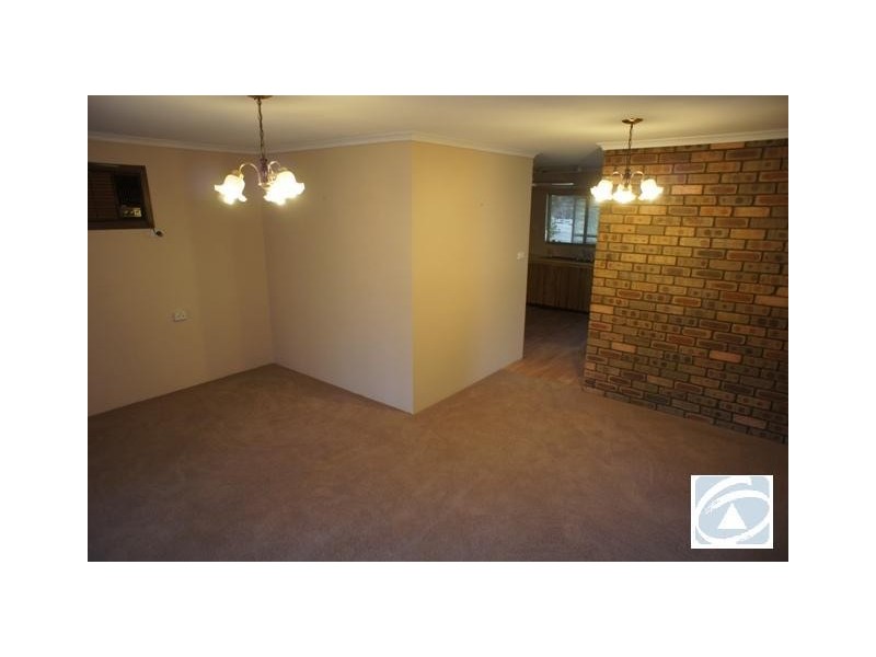 5 Alexander Drive, Glenfield WA 6532