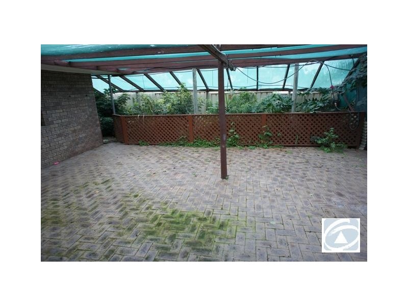 5 Alexander Drive, Glenfield WA 6532