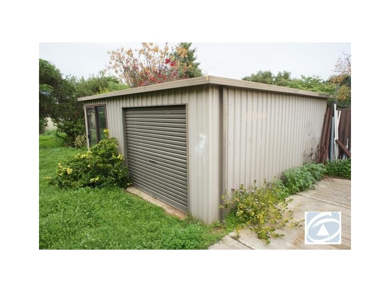 5 Alexander Drive, Glenfield WA 6532