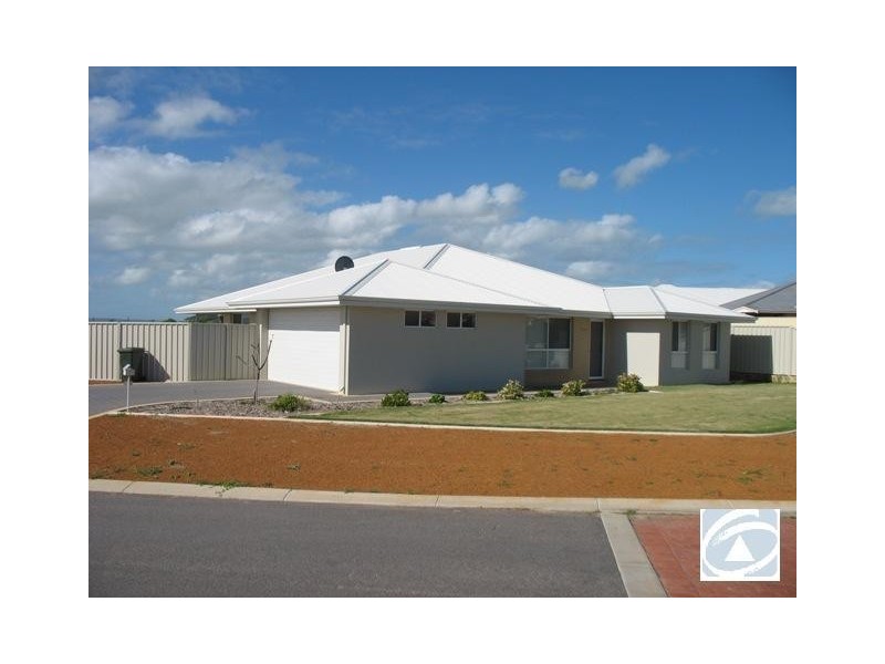 11 Wanda Circle, Wandina WA 6530