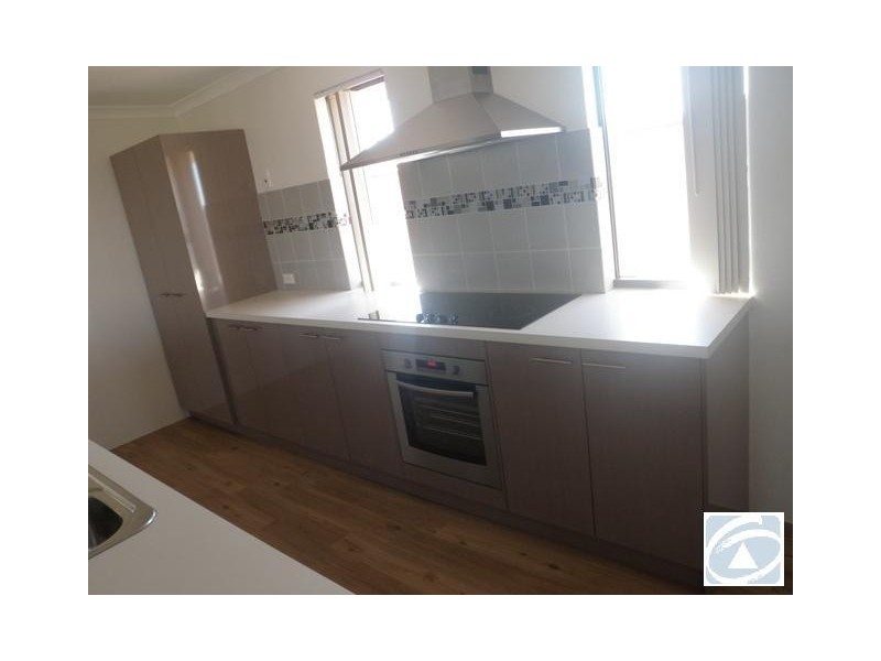 39 Weeloo Road, Waggrakine WA 6530