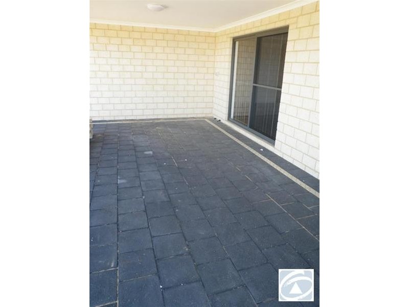 39 Weeloo Road, Waggrakine WA 6530