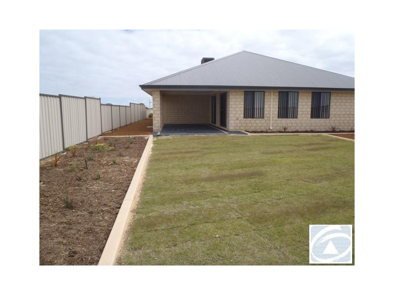 39 Weeloo Road, Waggrakine WA 6530