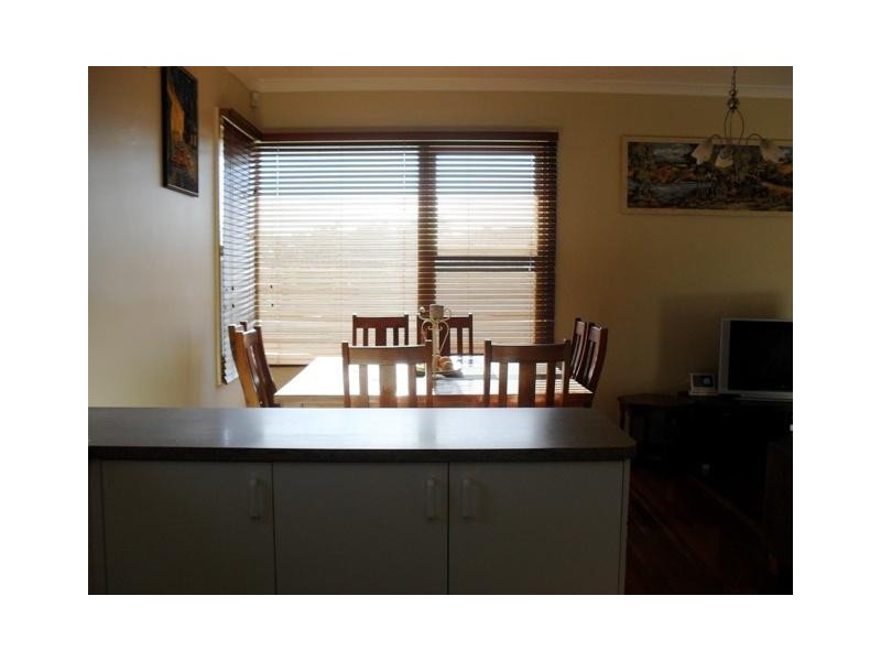 6 Ulmus Street, Rangeway WA 6530