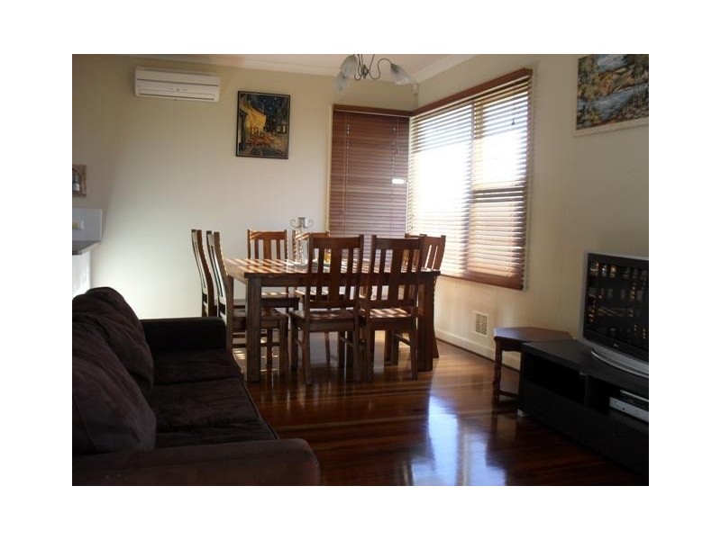 6 Ulmus Street, Rangeway WA 6530