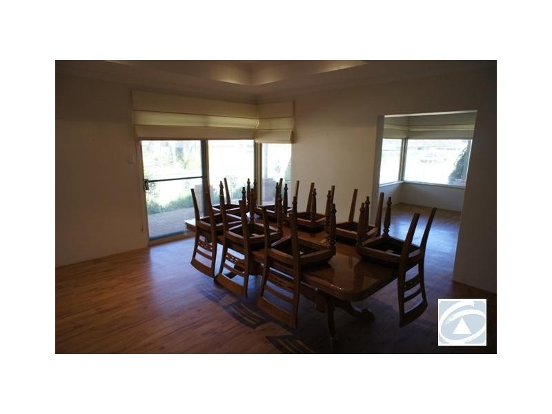 7 St Georges Close, Bluff Point WA 6530