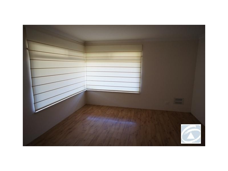 7 St Georges Close, Bluff Point WA 6530