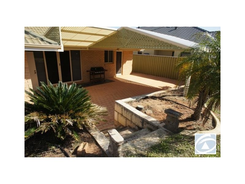 7 St Georges Close, Bluff Point WA 6530