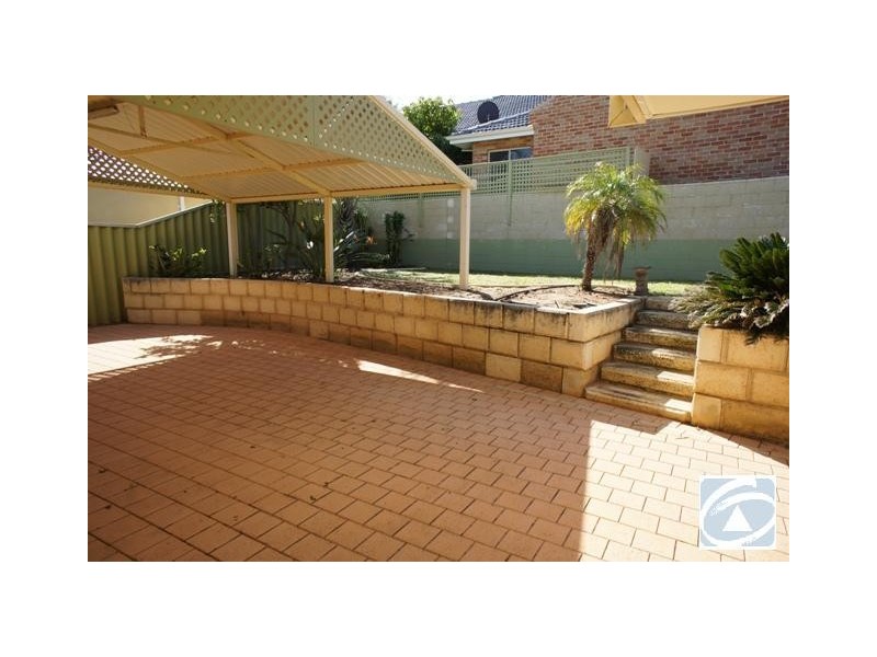 7 St Georges Close, Bluff Point WA 6530