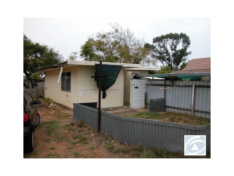 243 Third Street, Wonthella WA 6530