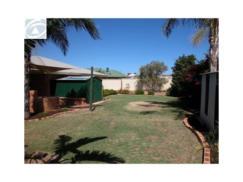 32 Tappak Road, Waggrakine WA 6530