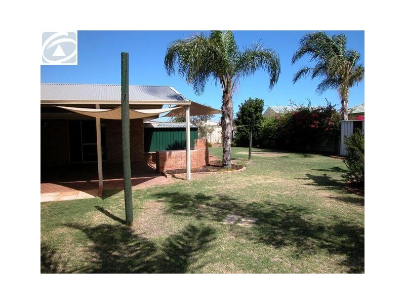 32 Tappak Road, Waggrakine WA 6530