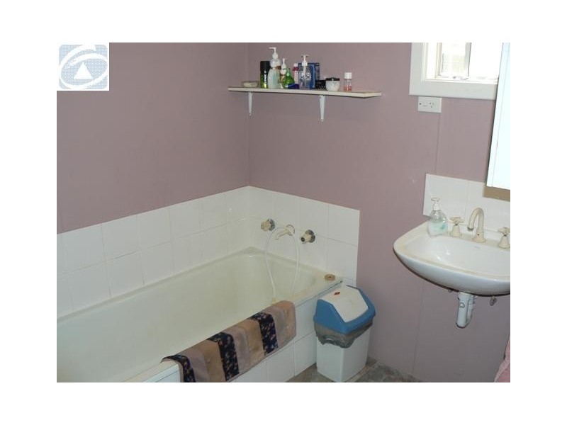 257A Fourth Street, Wonthella WA 6530