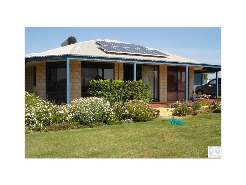 15 Dressage Circle, Deepdale WA 6532