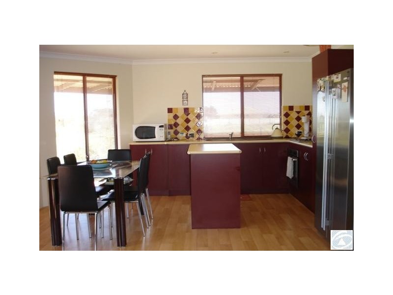 15 Dressage Circle, Deepdale WA 6532